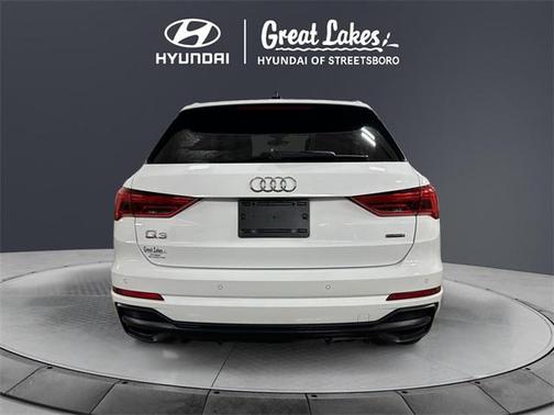 2024 Audi Q3 Premium 45 TFSI S line quattro Tiptronic