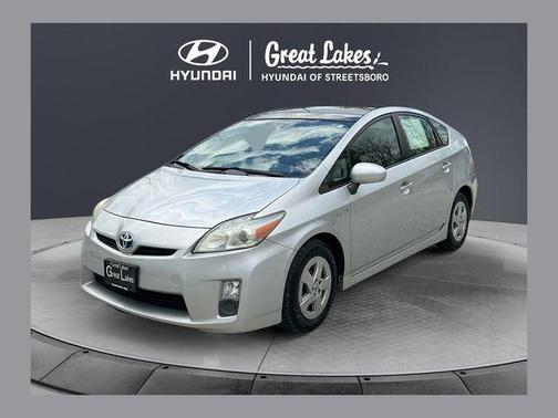 Classic Silver Metallic 2011 Toyota Prius III