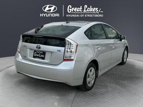 Classic Silver Metallic 2011 Toyota Prius III