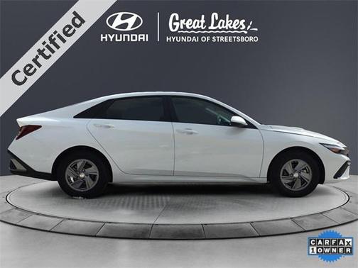 2025 Hyundai ELANTRA SE