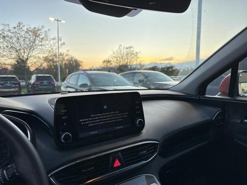 2023 Hyundai SANTA FE SE