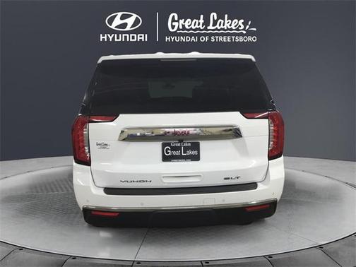 2022 GMC Yukon SLT