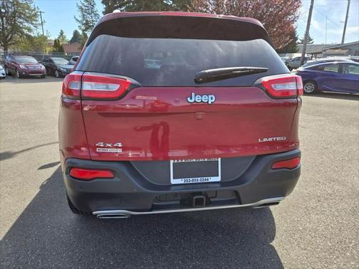 2016 Jeep Cherokee Sport