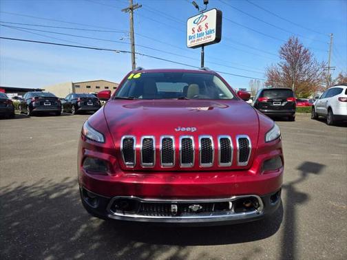 2016 Jeep Cherokee Sport
