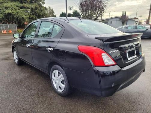 2016 Nissan Versa 1.6 SV