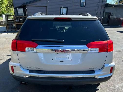 Quicksilver Metallic 2016 GMC Terrain SLE-2