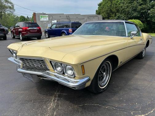 1972 Buick Riviera 2dr Coupe