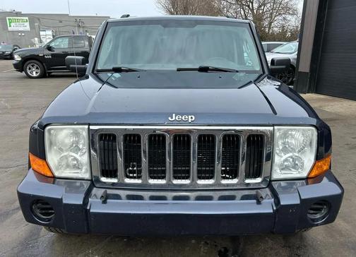 2008 Jeep Commander Sport