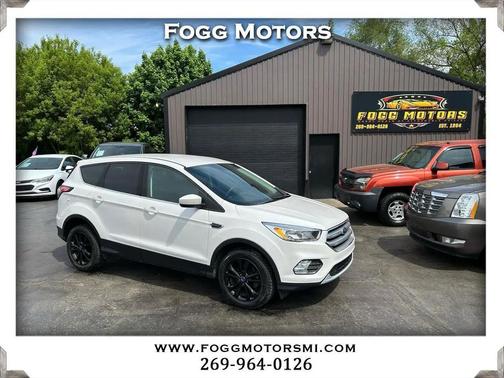 White 2017 Ford Escape SE