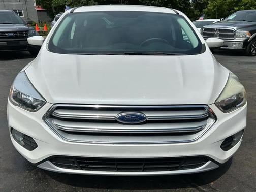 White 2017 Ford Escape SE
