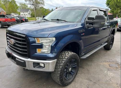 Blue 2015 Ford F-150 XLT