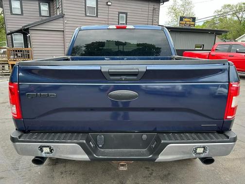 Blue 2015 Ford F-150 XLT