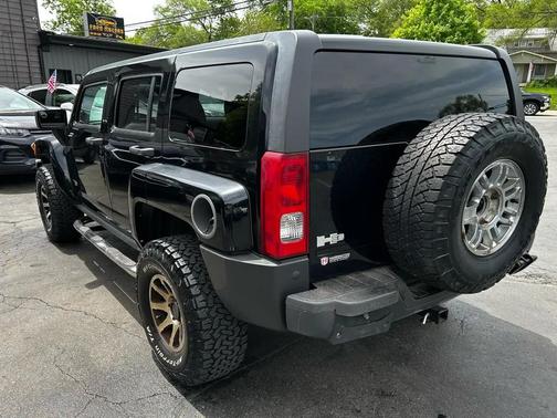 Black 2008 Hummer H3 Base