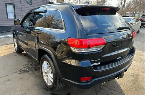 2017 Jeep Grand Cherokee Laredo