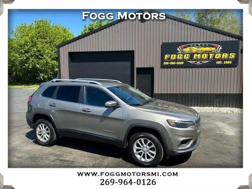 Brown 2019 Jeep Cherokee Latitude