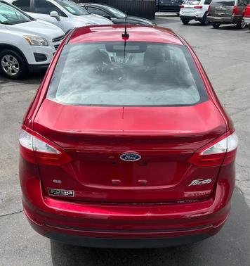 Ruby Red Metallic Tinted Clearcoat 2017 Ford Fiesta SE
