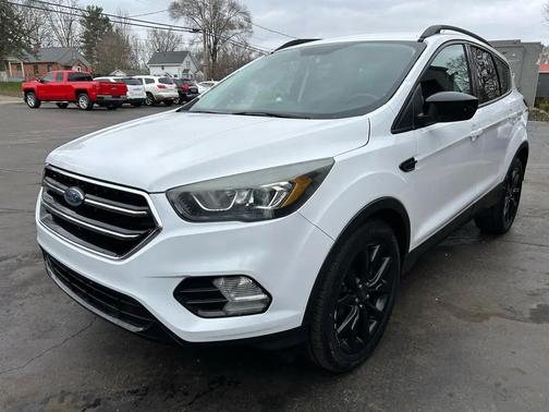 White 2017 Ford Escape SE