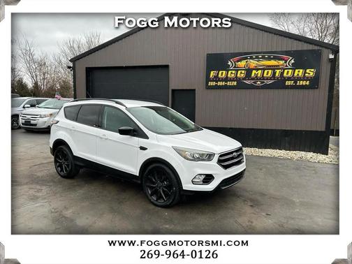 White 2017 Ford Escape SE