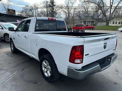 Bright White 2018 RAM 1500 SLT