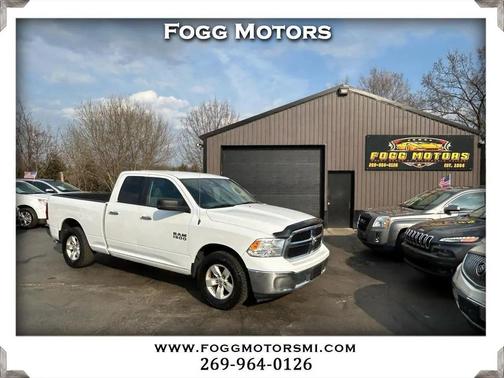 Bright White 2018 RAM 1500 SLT