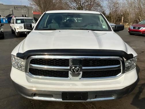 Bright White 2018 RAM 1500 SLT