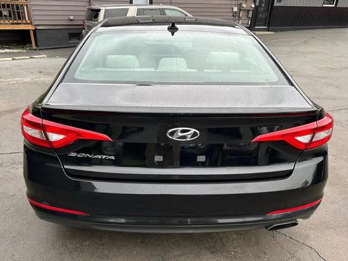 Black 2016 Hyundai SONATA SE