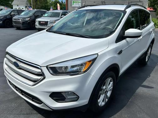 White 2018 Ford Escape SE