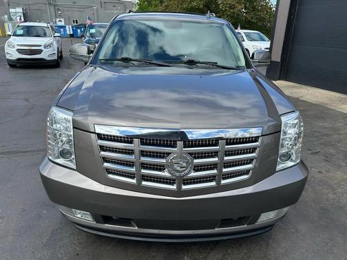 Brown 2011 Cadillac Escalade ESV Premium