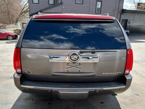 2011 Cadillac Escalade ESV Premium