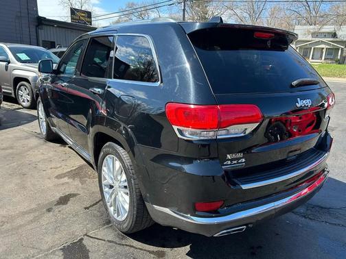 2018 Jeep Grand Cherokee Summit