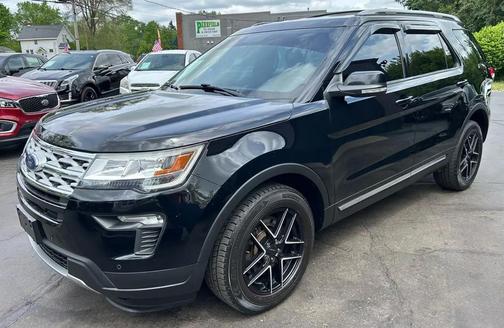 Shadow Black 2018 Ford Explorer XLT