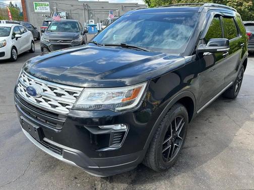 Shadow Black 2018 Ford Explorer XLT