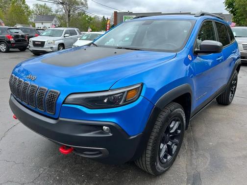 Hydro Blue Pearlcoat 2020 Jeep Cherokee Trailhawk