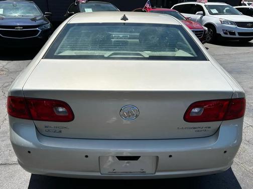 Beige 2009 Buick Lucerne CXL
