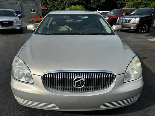 Beige 2009 Buick Lucerne CXL
