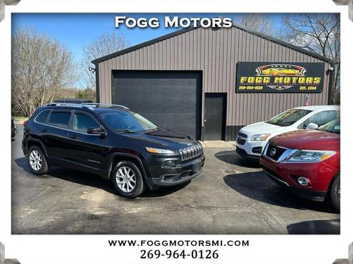 Brilliant Black Crystal Pearl 2016 Jeep Cherokee North