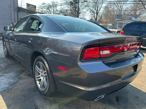 2013 Dodge Charger SXT