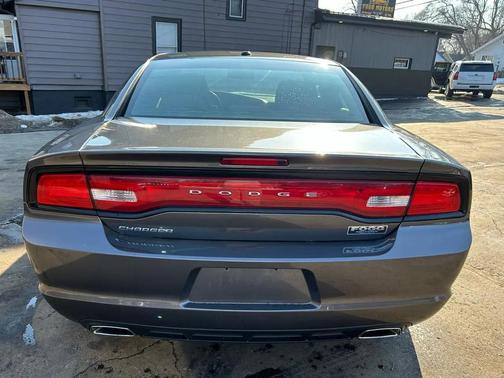 2013 Dodge Charger SXT