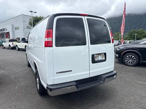 Summit White 2022 Chevrolet Express 2500 Work Van