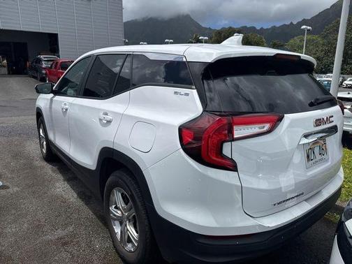 Summit White 2024 GMC Terrain SLE