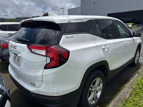 Summit White 2024 GMC Terrain SLE