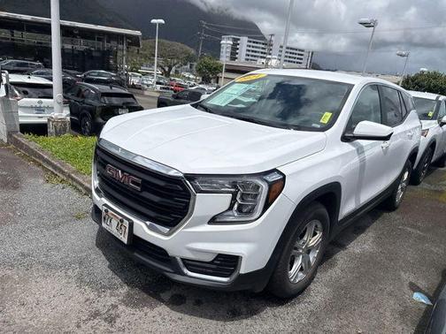 Summit White 2024 GMC Terrain SLE