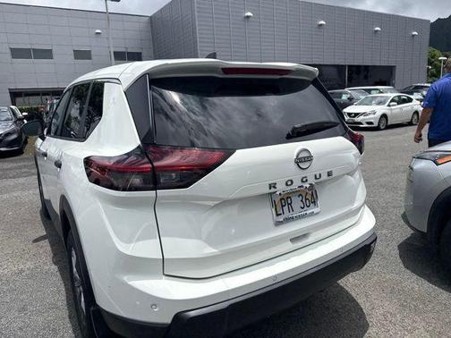 Glacier White 2024 Nissan Rogue S