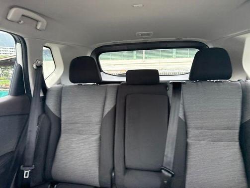 White 2023 Nissan Rogue SV