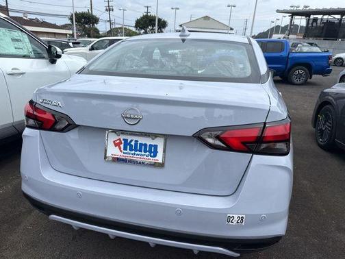 Gray Sky Pearl 2025 Nissan Versa 1.6 SV