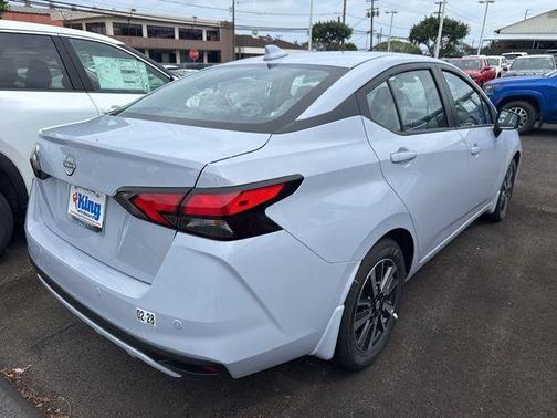 Gray Sky Pearl 2025 Nissan Versa 1.6 SV