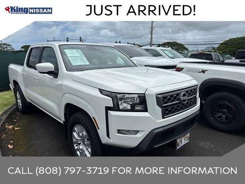 Glacier White 2024 Nissan Frontier SV