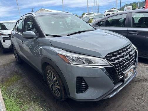 Boulder Gray Pearl 2023 Nissan Kicks SV