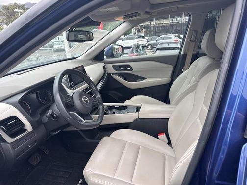 2022 Nissan Rogue SL