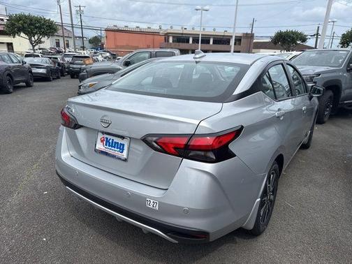Brilliant Silver Metallic 2025 Nissan Versa 1.6 SV